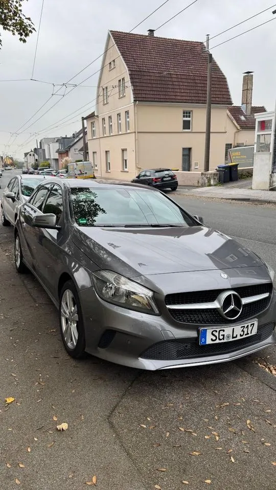Mercedes-Benz A 180