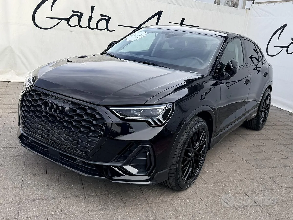 Audi Q3 2021 photo 2