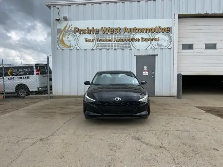 Hyundai Elantra 2022 photo 2