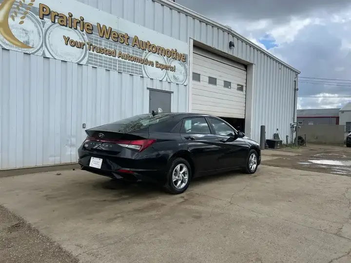 Hyundai Elantra 2022 photo 5