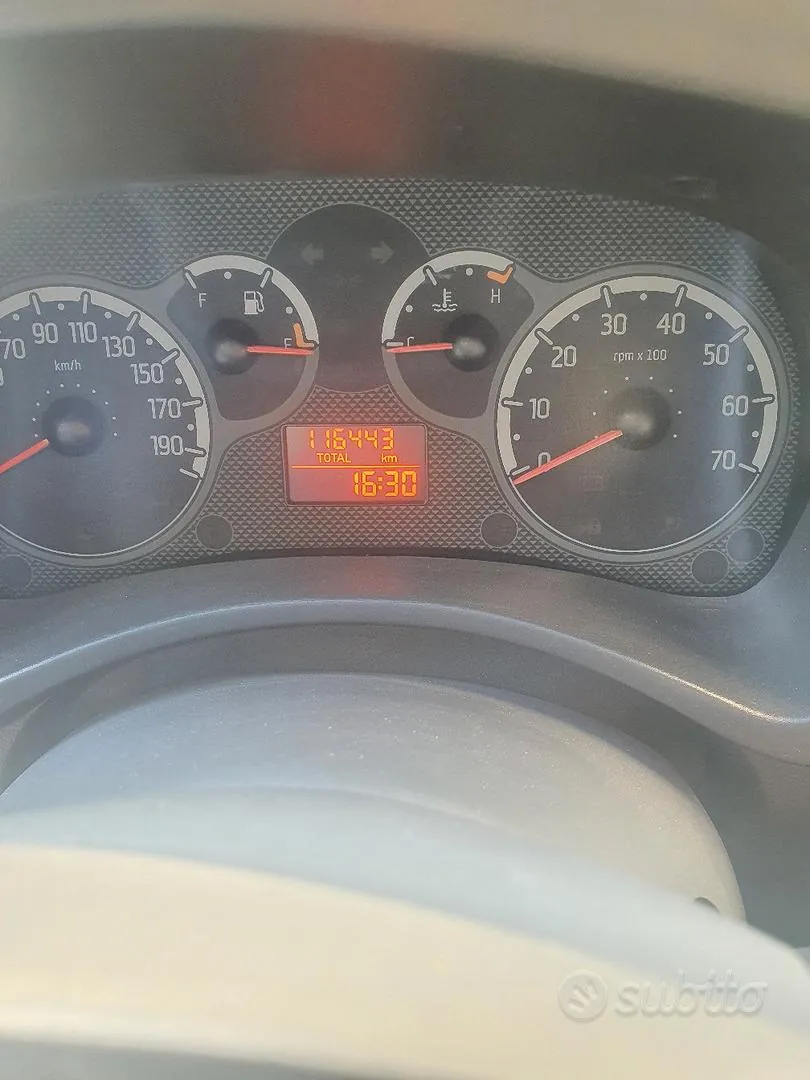 Fiat Panda 2012 photo 5