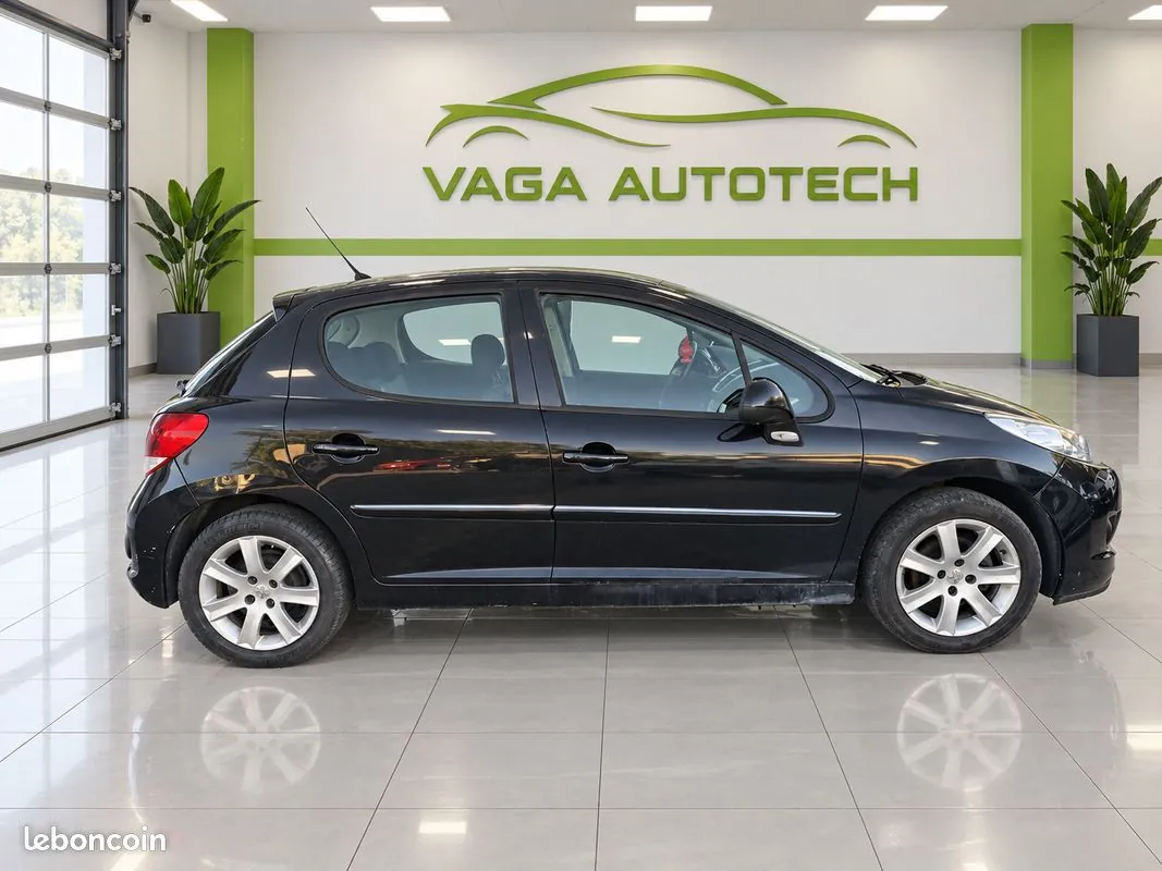 Peugeot 207 2011 photo 4