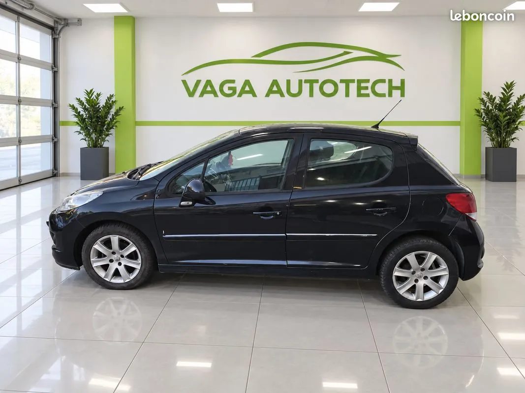 Peugeot 207 2011 photo 3