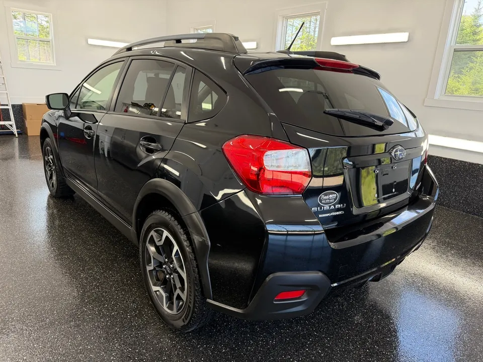 Subaru Crosstrek 2017 photo 3