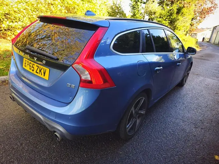 Volvo V60 2015 photo 5