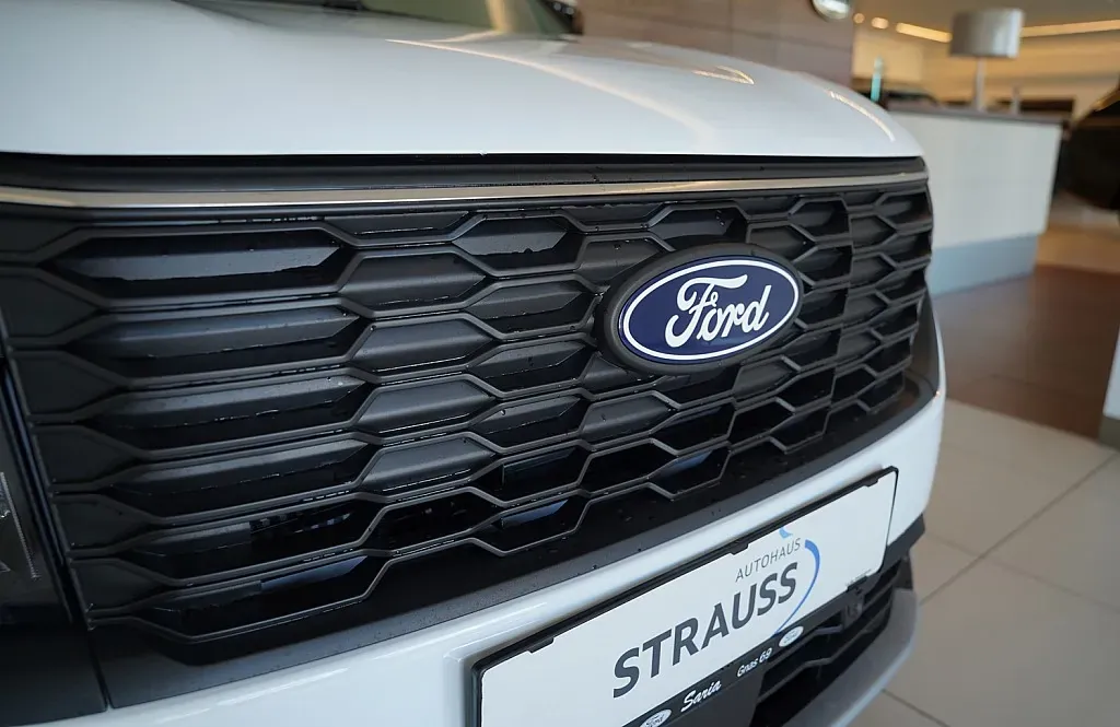 Ford Tourneo Courier 2026 photo 3