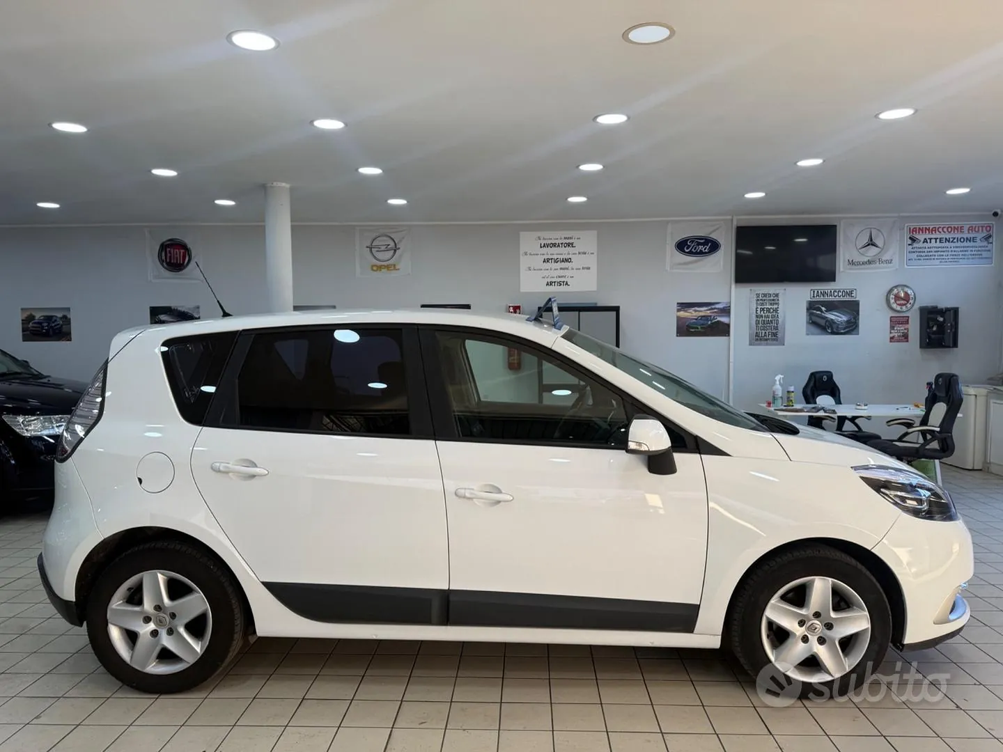 Renault Scenic 2013 photo 4