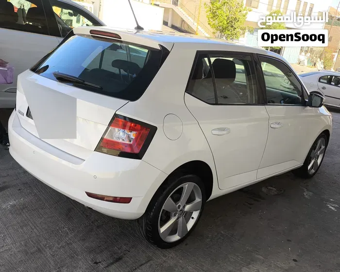 Skoda Fabia 2021 photo 3