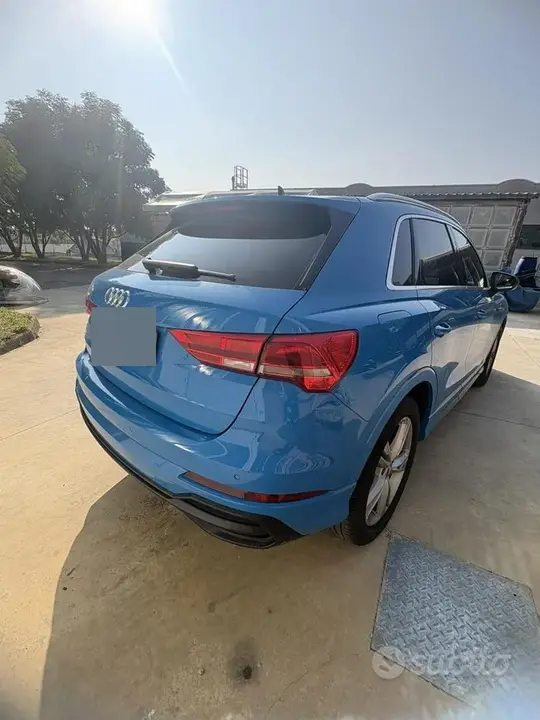 Audi Q3 2021 photo 2