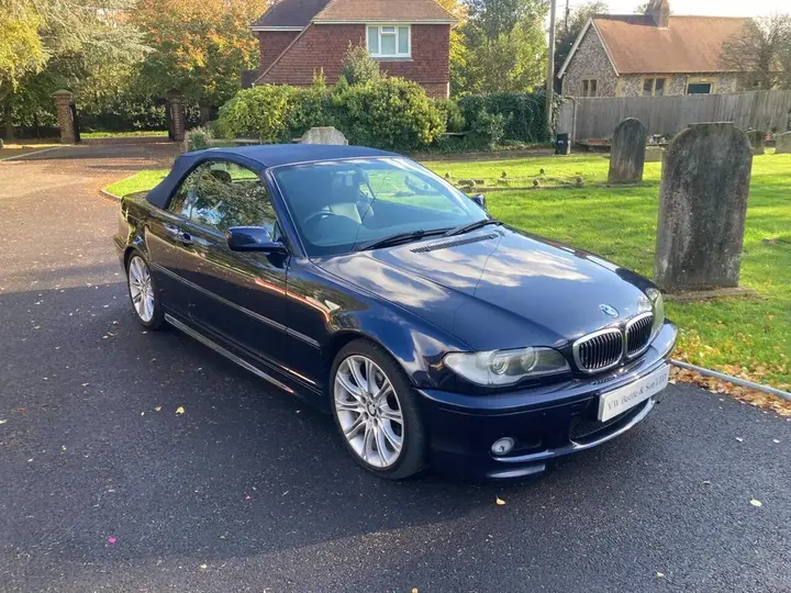 BMW 3 Series 2003 photo 3