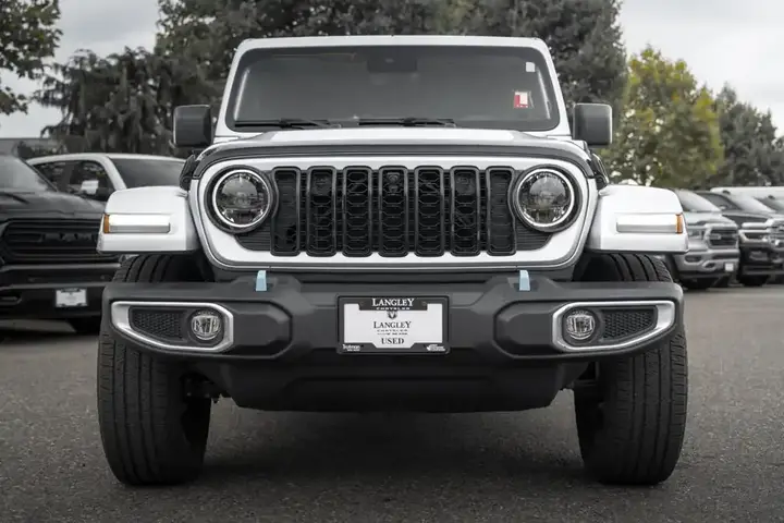 Jeep Wrangler 2024 photo 3