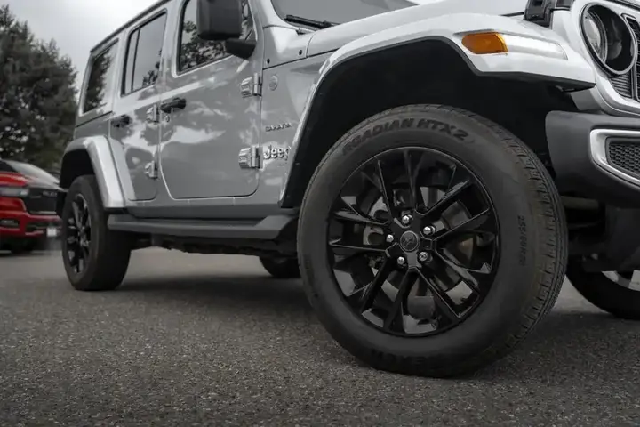 Jeep Wrangler 2024 photo 2