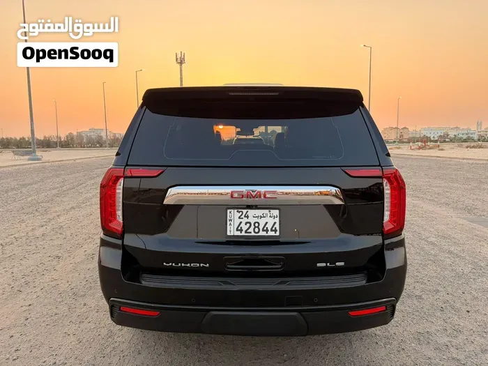 GMC Yukon 2023 photo 3