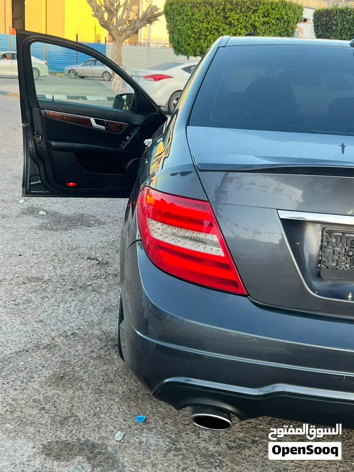 Mercedes-Benz C300 2014 photo 3