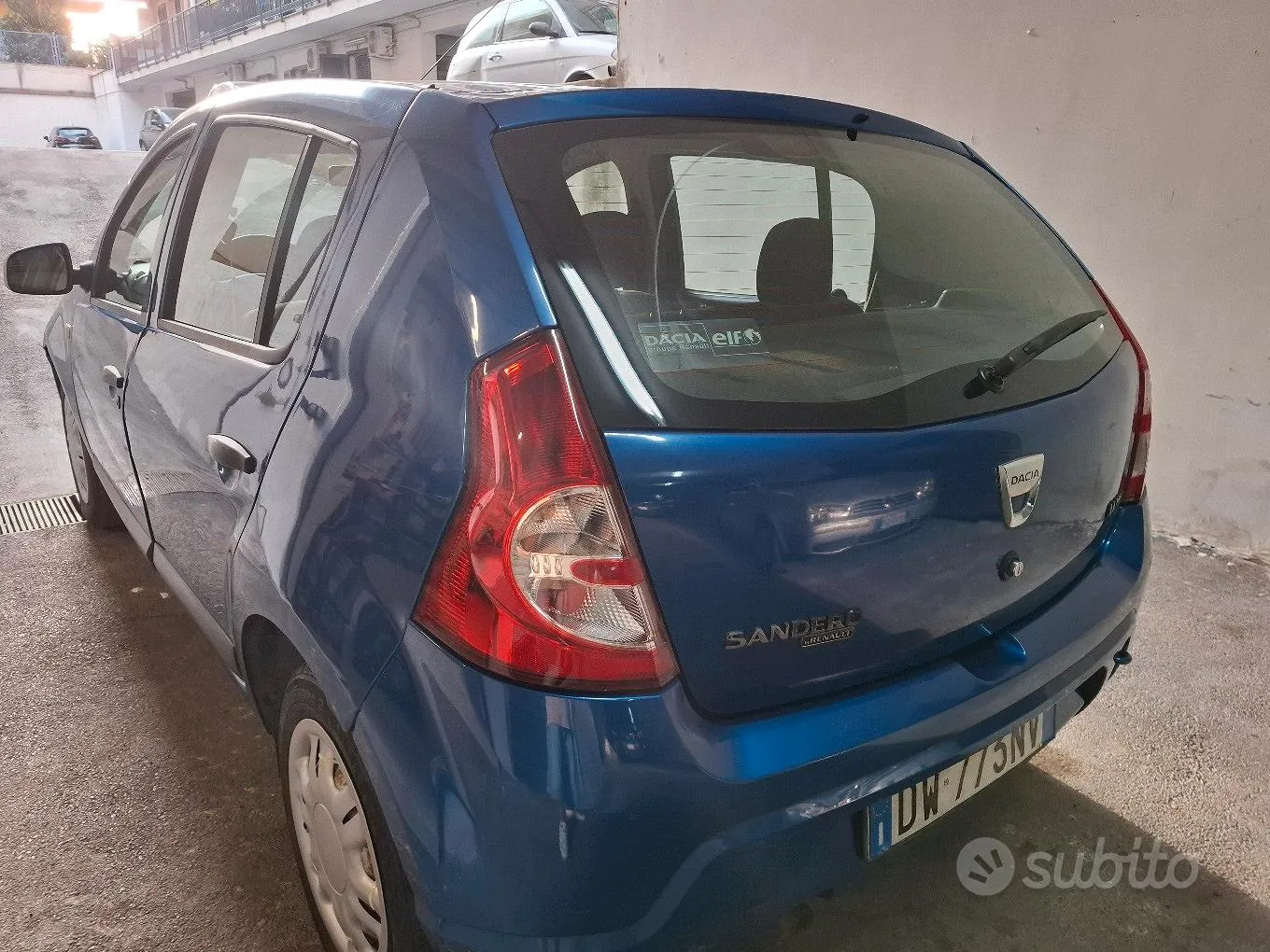 Dacia Sandero 2009 photo 2