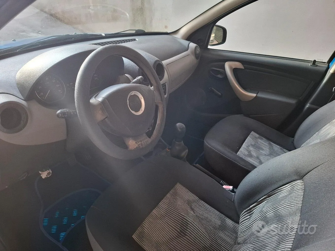 Dacia Sandero 2009 photo 5