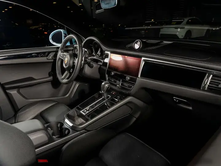 Porsche Macan 2026 photo 4