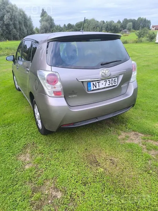 Toyota Verso 2014 photo 5