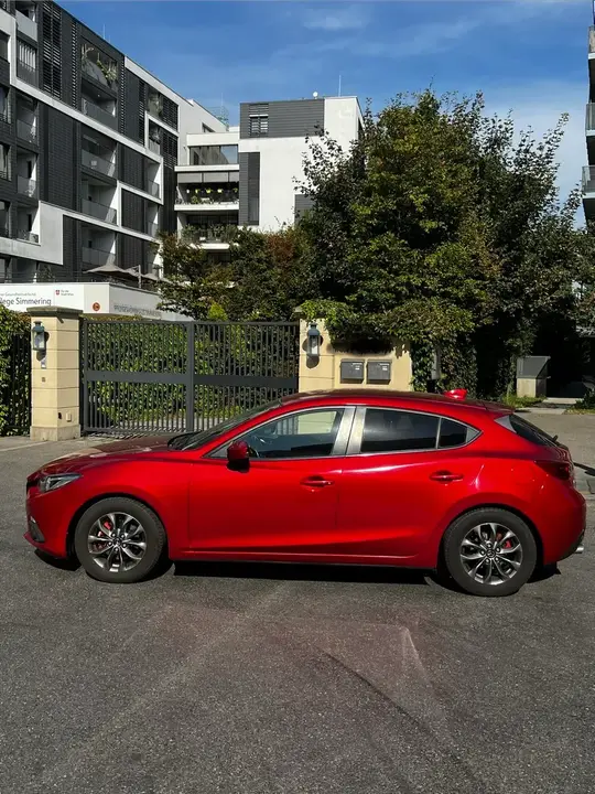 Mazda Mazda3 2013 photo 3