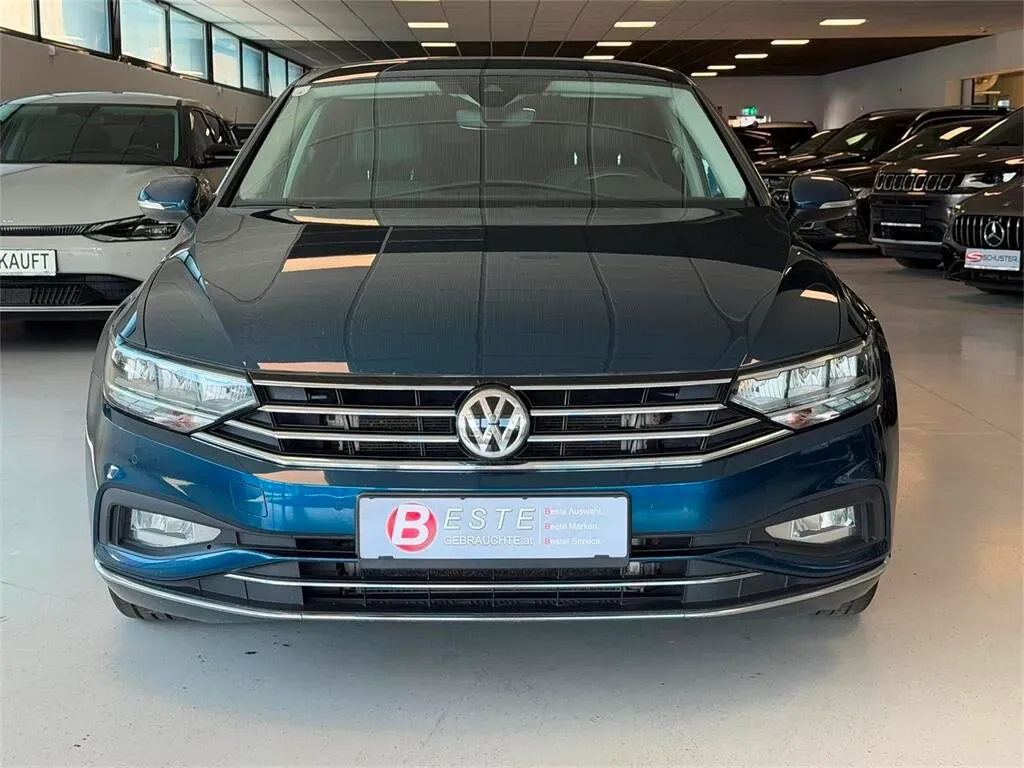 Volkswagen Passat 2020 photo 2