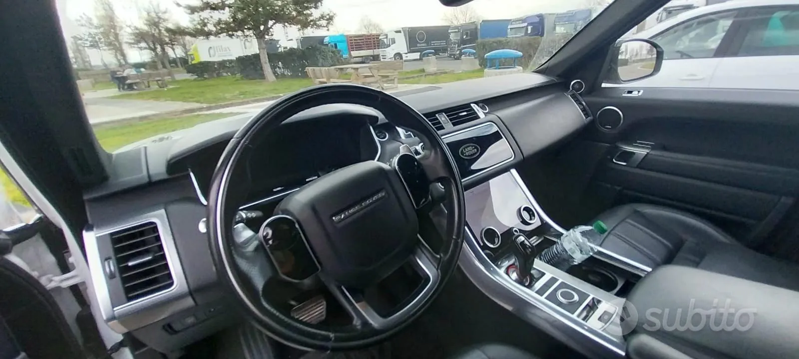 Land Rover Range Rover Sport 2018 photo 3
