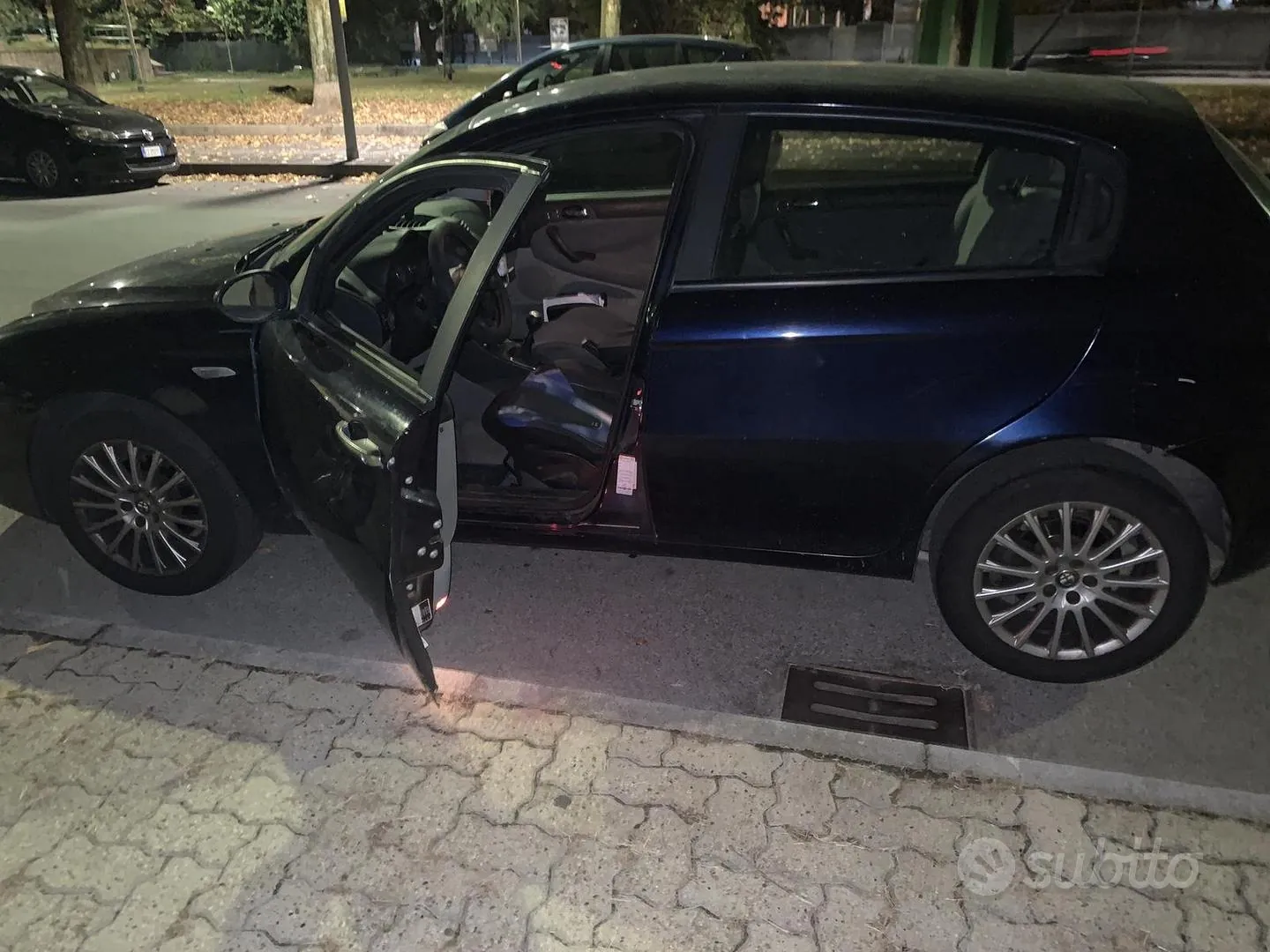 Alfa Romeo 147 2006 photo 2