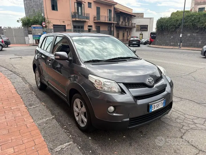Toyota Urban Cruiser 2010 photo 4