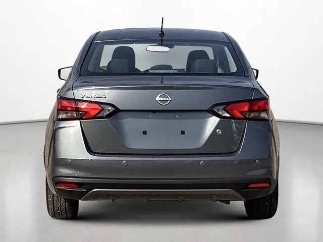 Nissan Versa 2024 photo 5