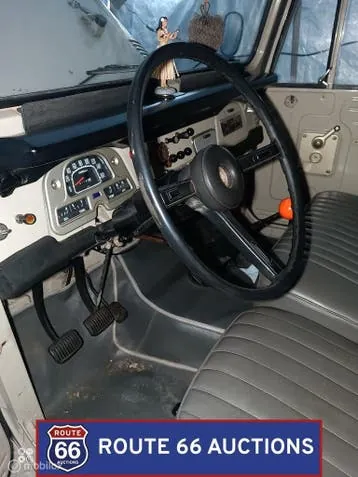 Toyota Land Cruiser 1975 photo 2