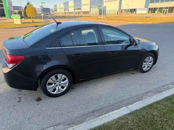 Chevrolet Cruze 2014 photo 4