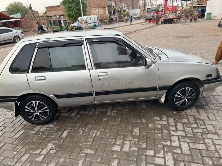 Suzuki Khyber