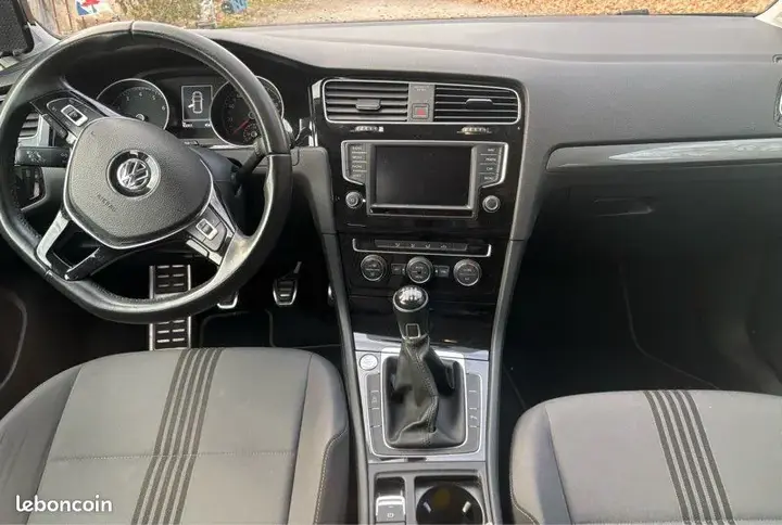 Volkswagen Golf 2017 photo 3