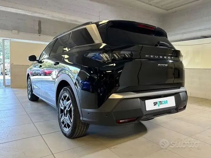 Peugeot 5008 2025 photo 3