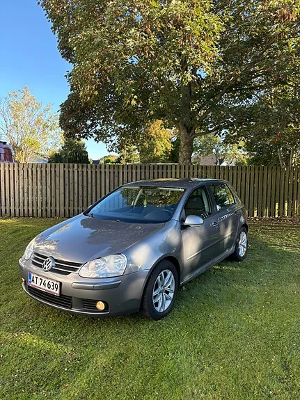 Volkswagen Golf V