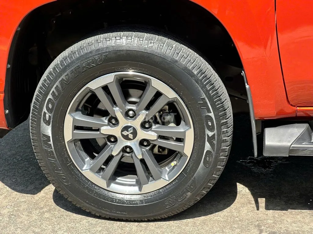 Mitsubishi Triton photo 5