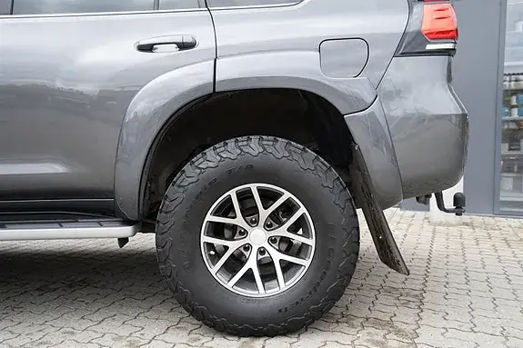Toyota Land Cruiser 2022 photo 5