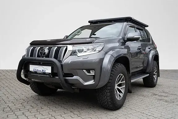 Toyota Land Cruiser 2022 photo 2