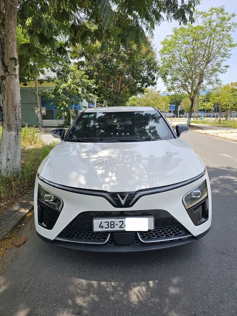 Vinfast Vf7
