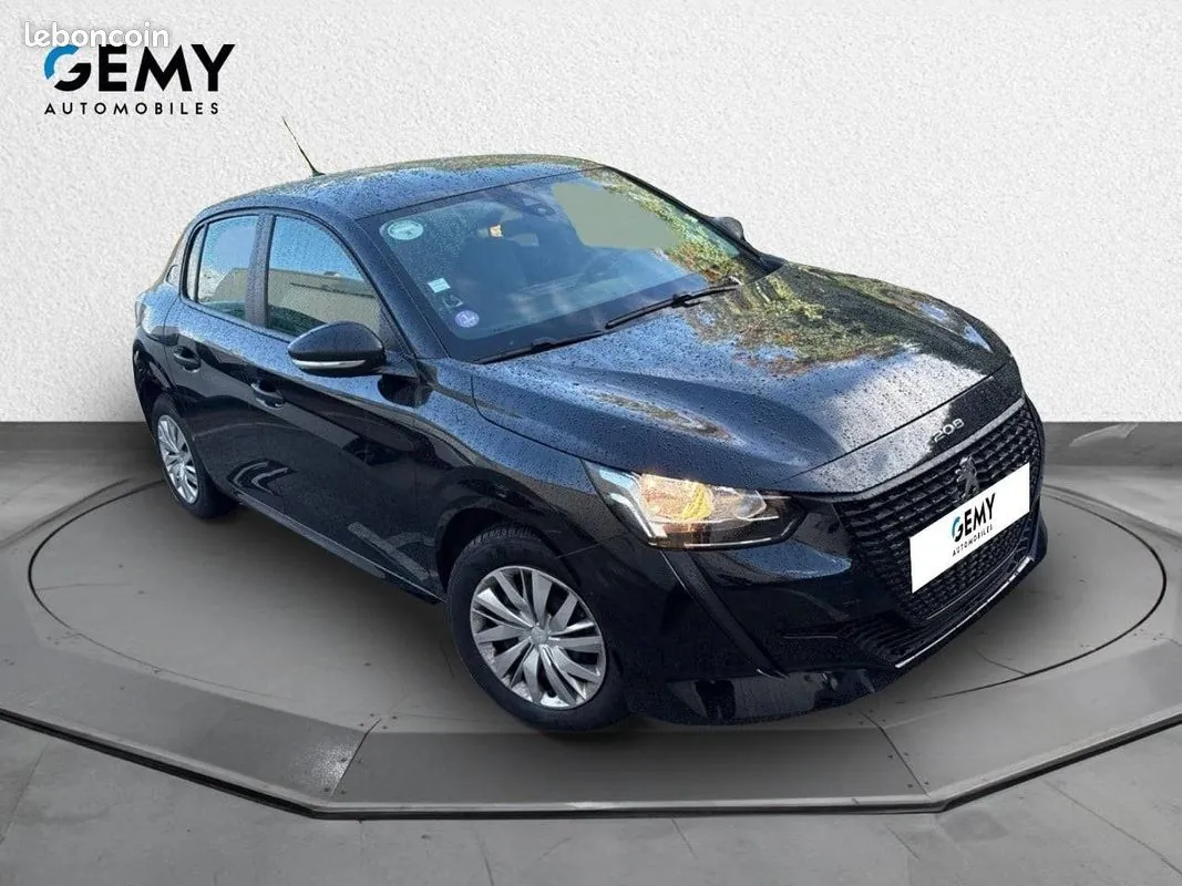 Peugeot 208 2022 photo 3