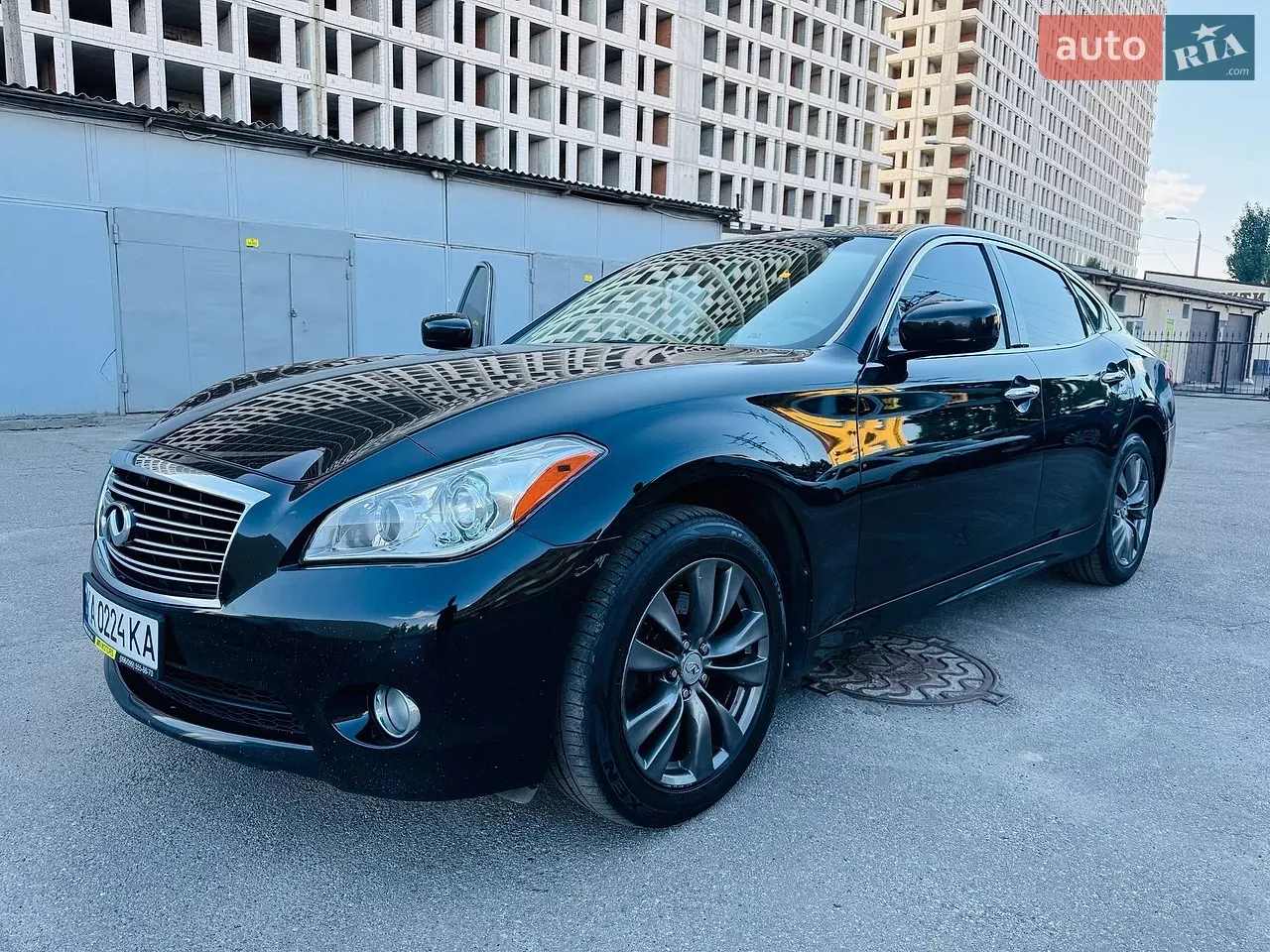 Infiniti M37