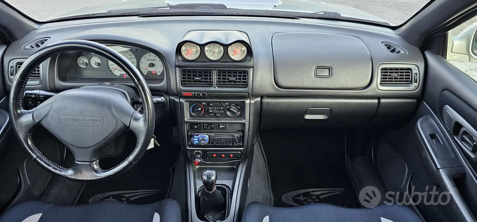 Subaru Impreza 2000 photo 3