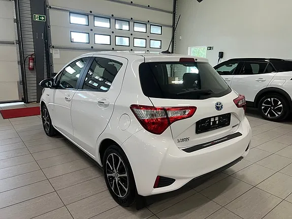 Toyota Yaris 2018 photo 3