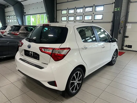 Toyota Yaris 2018 photo 4
