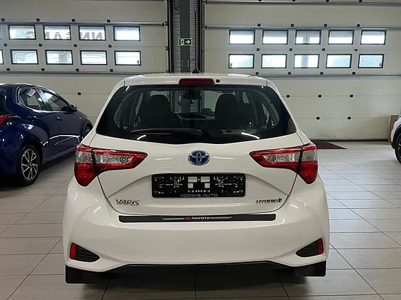 Toyota Yaris 2018 photo 5