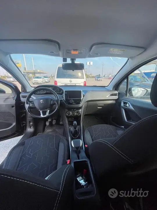 Peugeot 2008 2017 photo 5