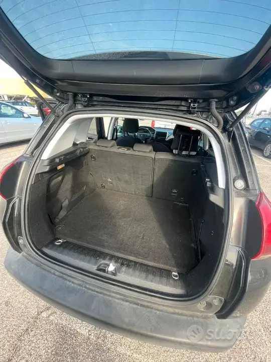 Peugeot 2008 2017 photo 4