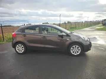 Kia Rio 2012 photo 4