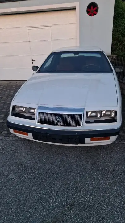 Chrysler Le Baron 1991 photo 2