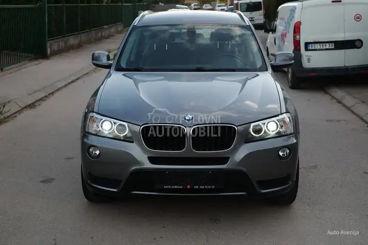 BMW X3 2011 photo 2