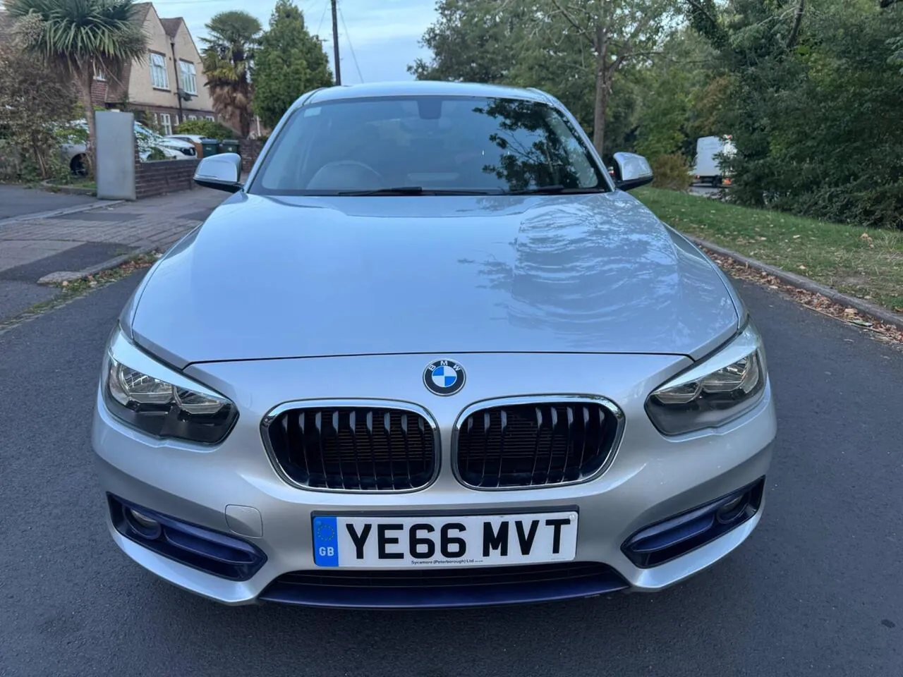 BMW 1 Series 2016 photo 2